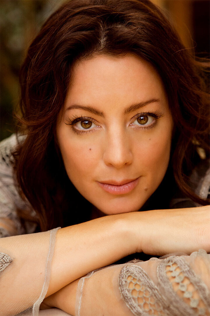 Sarah Mclachlan Posed Artist Musician Picture Poster Wall Art Print Home Wall Decor - xonomax