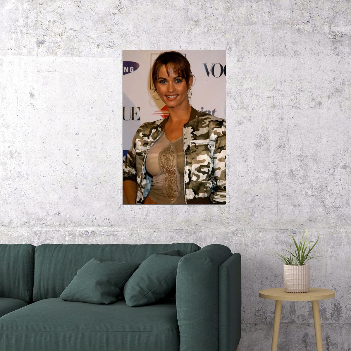 Karen Mcdougal Sexy Cute Female Model Poster Wall Art Print Home Wall Decor