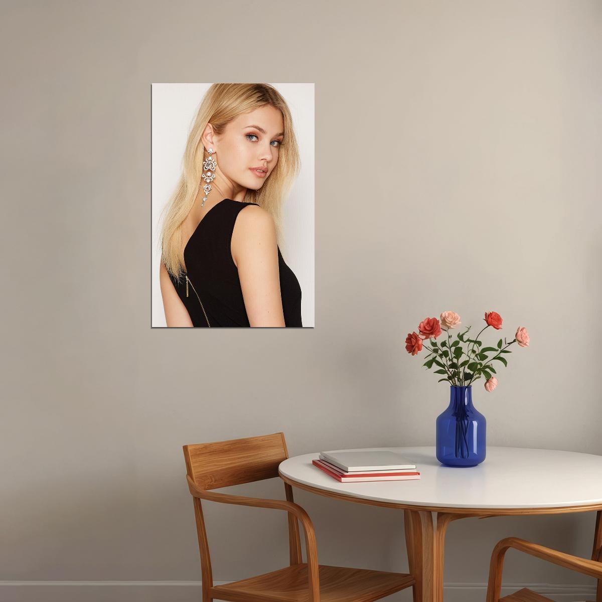 Hanna Edwinson Sexy Female Model Beautiful Poster Wall Art Print Home Wall Decor