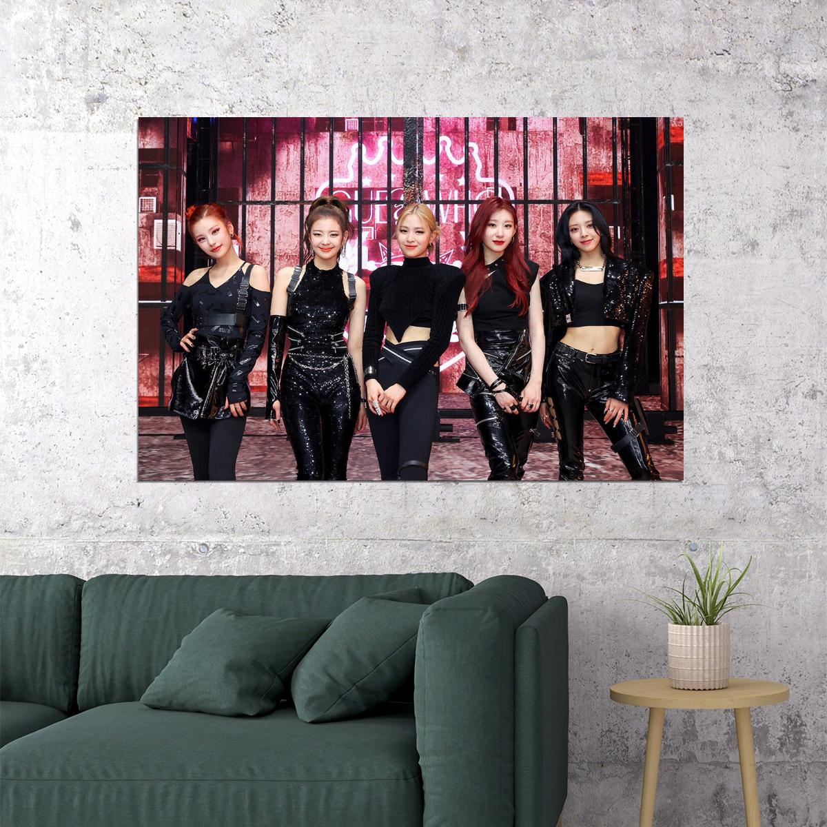 Itzy Yeji Lia Ryujin Chaeryeong Yuna Kpop Star Poster Wall Art Print Home Wall Decor