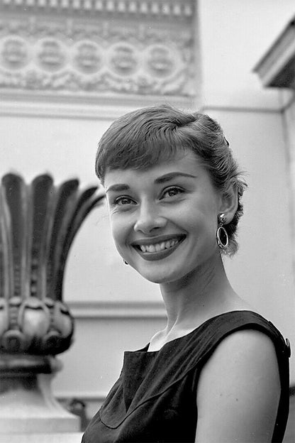 Hepburn Audrey Model Actress Fashion Poster Wall Art Print Home Wall Decor