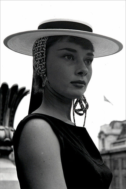 Hepburn Audrey Model Actress Fashion Charitable Poster Wall Art Print Home Wall Decor