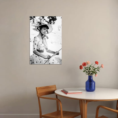 Hepburn Audrey Fashion Actress Model Charitable Poster Wall Art Print Home Wall Decor