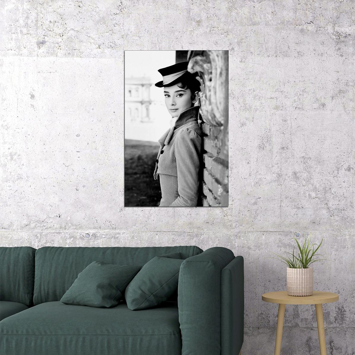 Hepburn Audrey Model Actress Fashion Poster Wall Art Print Home Wall Decor