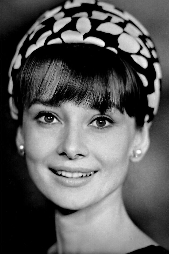 Hepburn Audrey Fashion Model Poster Wall Art Print Home Wall Decor