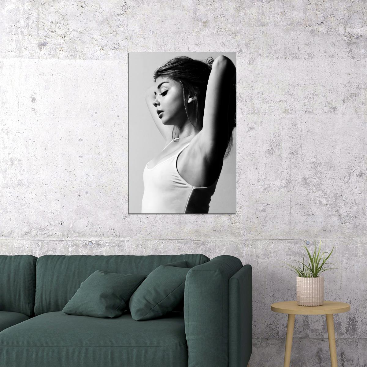 Sarah Hyland Sexy Fashion Poster Black and White Portrait Hollywood Star Photo Elegant Style Wall Art Print