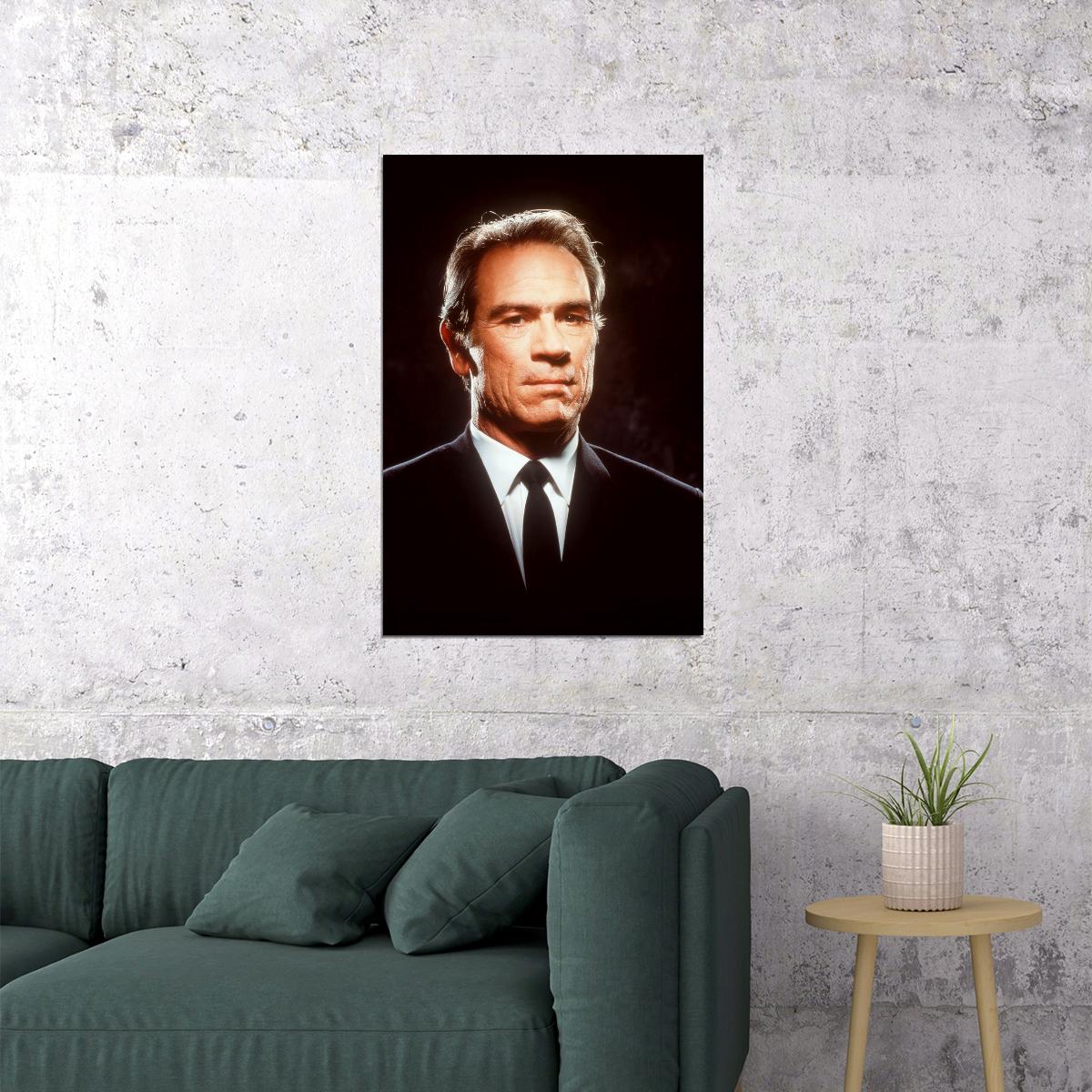 Tommy Lee Jones Men in Black 1997 Movie Poster Iconic Sci-Fi Comedy Agent K Classic Hollywood Film Wall Art Print Old Hollywood Aesthetic Wall Decor