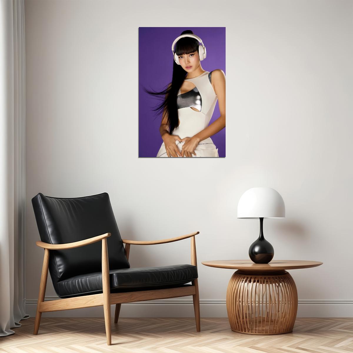 LISA BLACKPINK Photo Music Poster K-Pop  Retro Aesthetic K-pop Female Singer Korean Fashion Idol Wall Art Print - xonomax