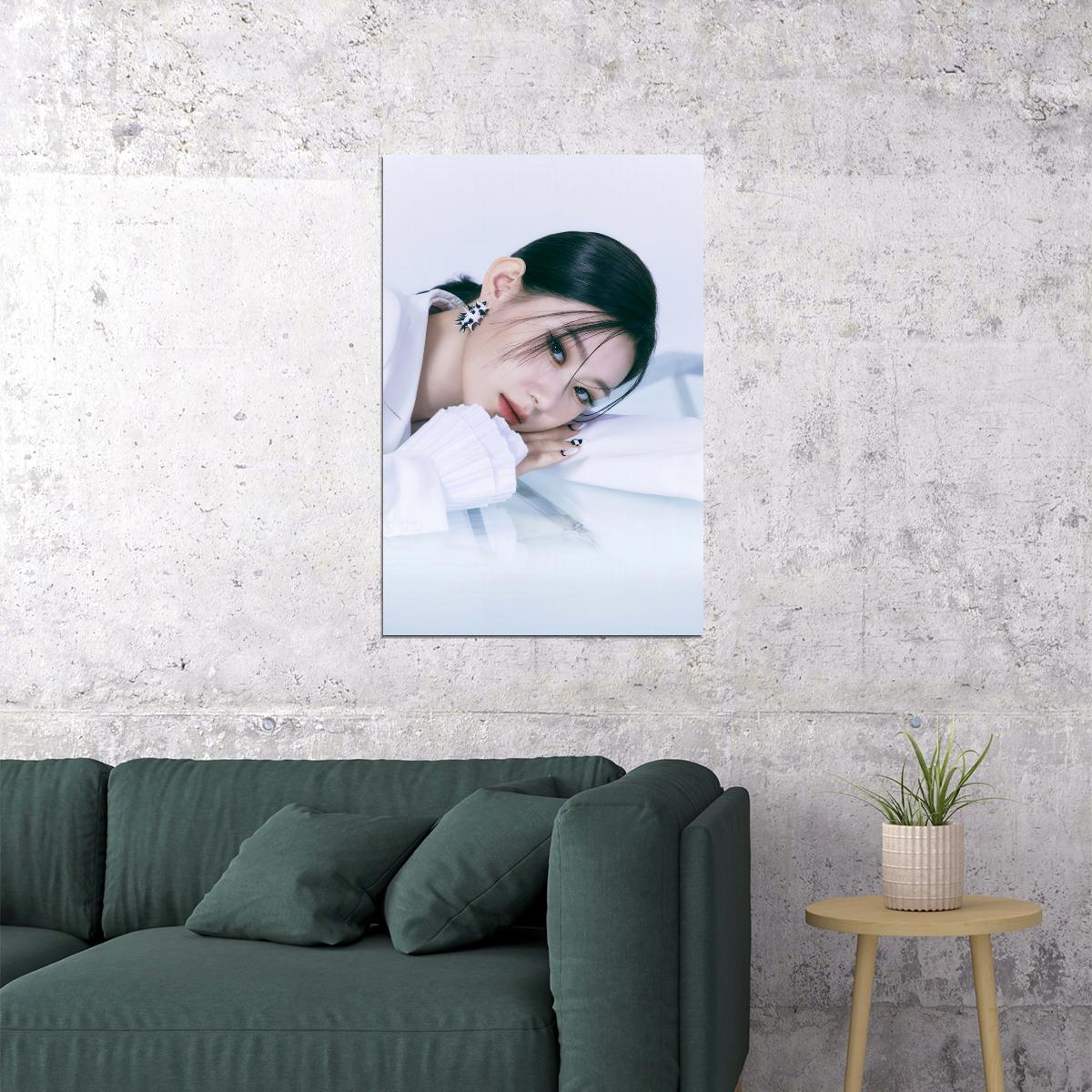 ITZY Chaeryeong CHECKMATE Concept Photo K-pop Music Poster Dreamy Royal Aesthetic  Elegant Female Korean Idol Fashion Print Trendy Girl Group Wall Art - xonomax