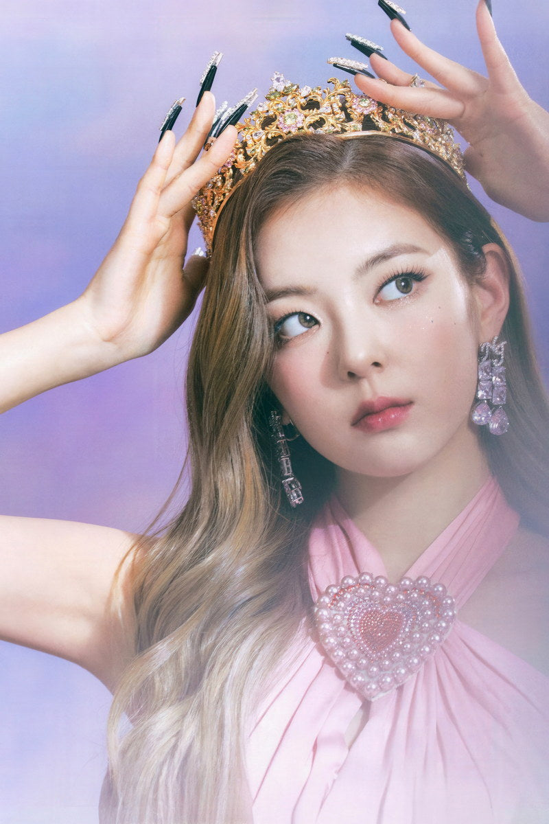 ITZY Lia CHECKMATE Concept Photo K-pop Music Poster Dreamy Royal Aesthetic  Elegant Female Korean Idol Fashion Print Trendy Girl Group Wall Art - xonomax