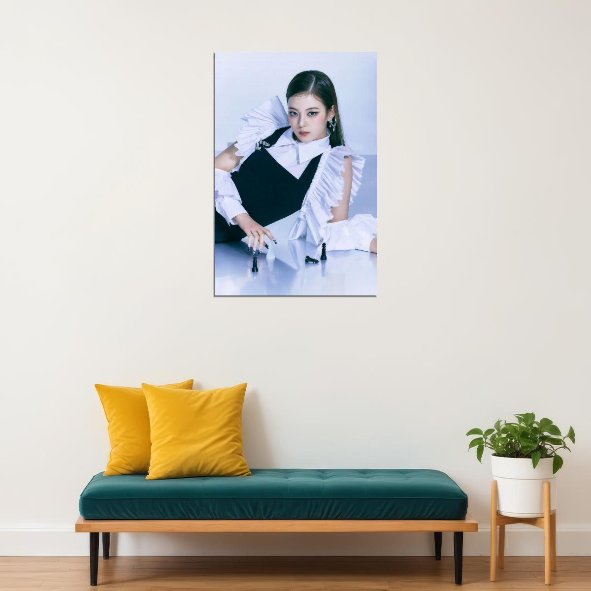 ITZY Lia CHECKMATE Concept Photo K-pop Music Poster Dreamy Royal Aesthetic  Elegant Female Korean Idol Fashion Print Trendy Girl Group Wall Art - xonomax