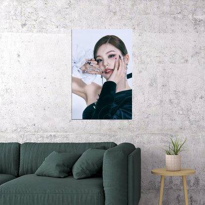 ITZY Yeji CHECKMATE Concept Photo K-pop Music Poster Dreamy Royal Aesthetic  Elegant Female Korean Idol Fashion Print Trendy Girl Group Wall Art - xonomax