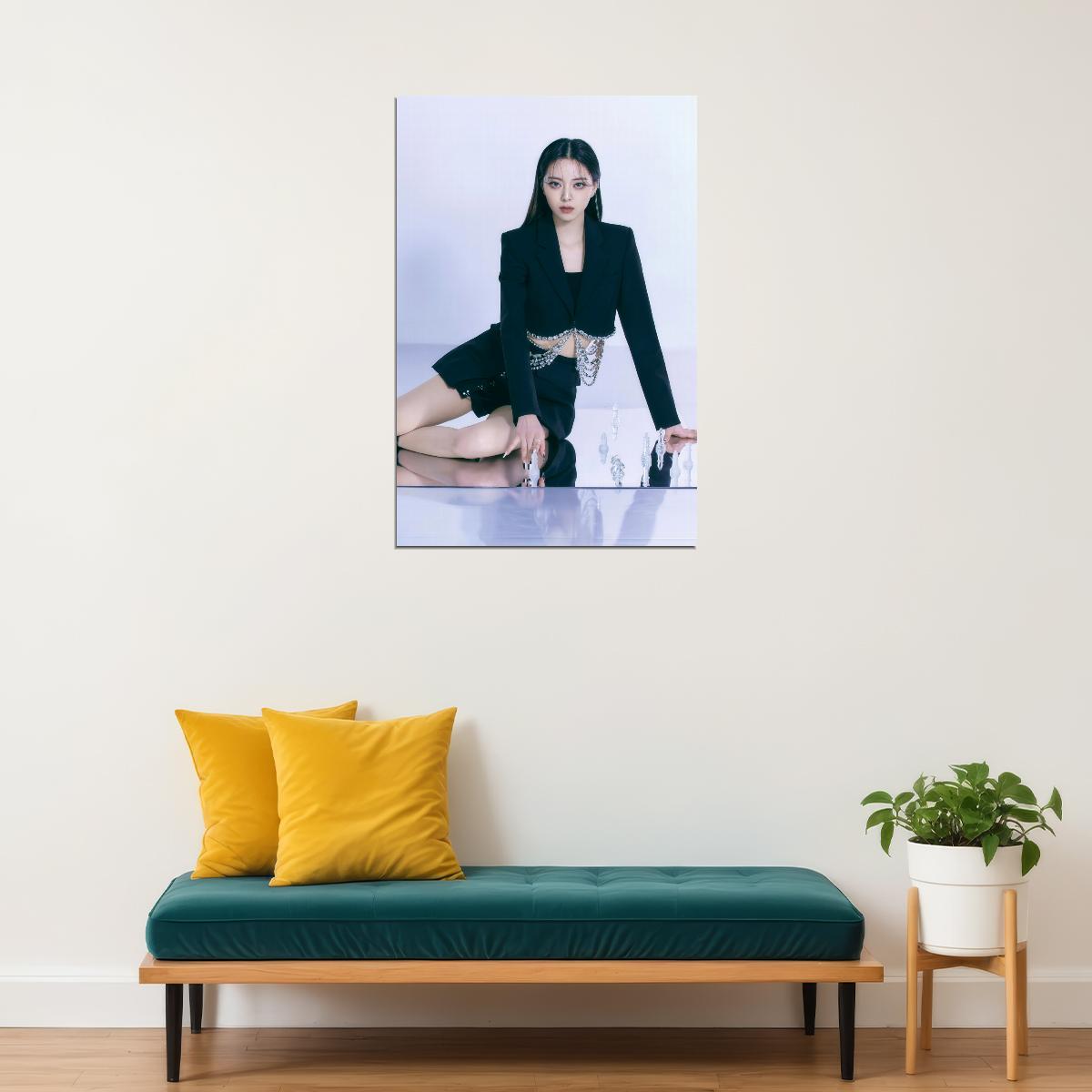 ITZY Yuna CHECKMATE Concept Photo K-pop Music Poster Dreamy Royal Aesthetic  Elegant Female Korean Idol Fashion Print Trendy Girl Group Wall Art - xonomax