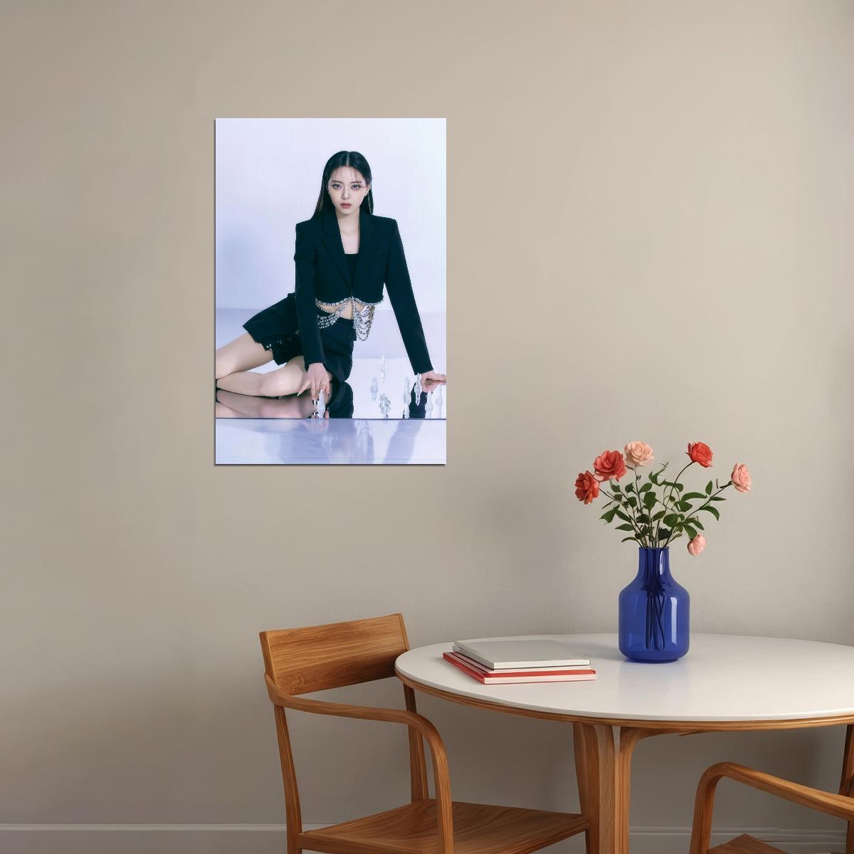 ITZY Yuna CHECKMATE Concept Photo K-pop Music Poster Dreamy Royal Aesthetic  Elegant Female Korean Idol Fashion Print Trendy Girl Group Wall Art - xonomax