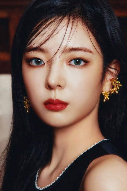 ITZY Lia GOLD Concept Photo Viral K-pop Music Poster Streetwear Aesthetic  Female Korean Idol Fashion Print Trendy Girl Group Wall Art - xonomax