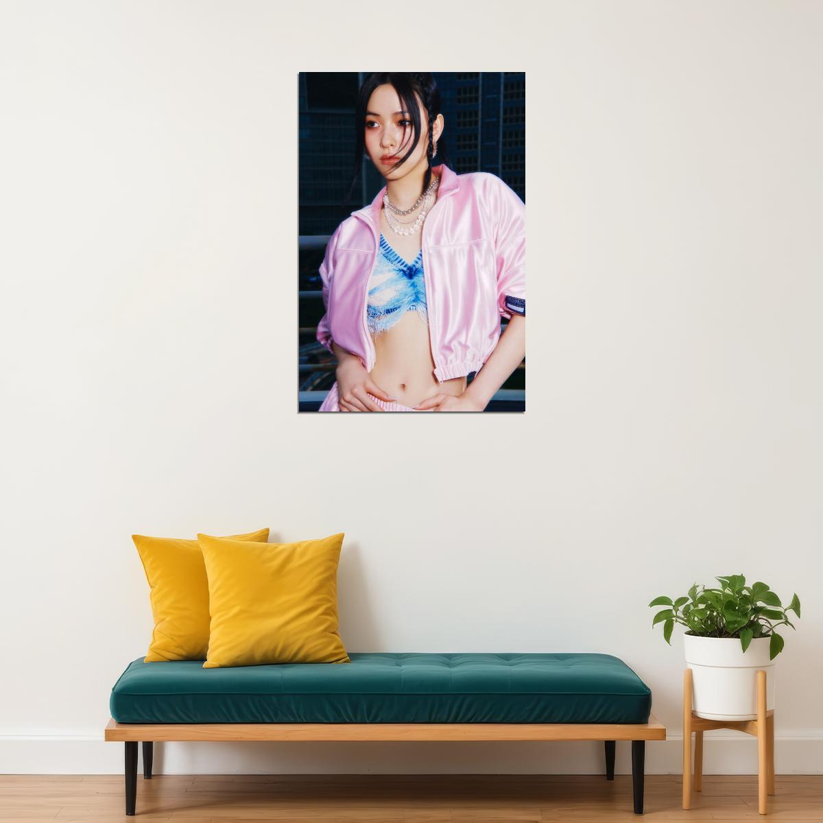 ITZY Ryujin GOLD Concept Photo Viral K-pop Music Poster Streetwear Aesthetic  Female Korean Idol Fashion Print Trendy Girl Group Wall Art - xonomax