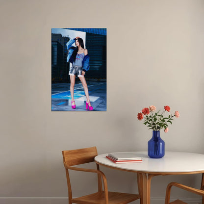 ITZY Yeji GOLD Concept Photo Viral K-pop Music Poster Streetwear Aesthetic  Female Korean Idol Fashion Print Trendy Girl Group Wall Art