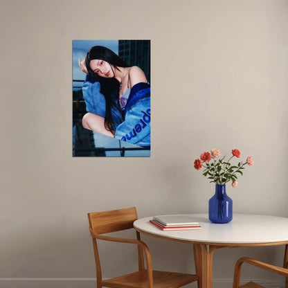 ITZY Yeji GOLD Concept Photo Viral K-pop Music Poster Streetwear Aesthetic  Female Korean Idol Fashion Print Trendy Girl Group Wall Art - xonomax