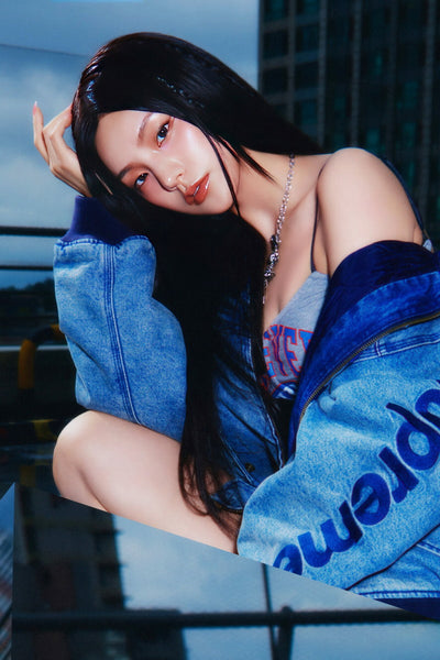 Poster - ITZY Yeji GOLD Concept Photo Viral K-pop Music Poster