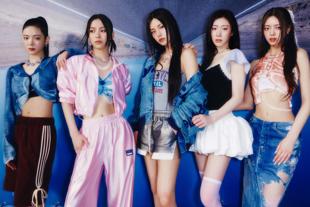 ITZY Yeji Lia Ryujin Chaeryeong Yuna GOLD Concept Photo Viral K-pop Music Poster Streetwear Aesthetic  Female Korean Idol Fashion Print Trendy Girl Group Wall Art - xonomax