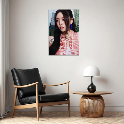 ITZY Yuna GOLD Concept Photo Viral K-pop Music Poster Streetwear Aesthetic  Female Korean Idol Fashion Print Trendy Girl Group Wall Art - xonomax