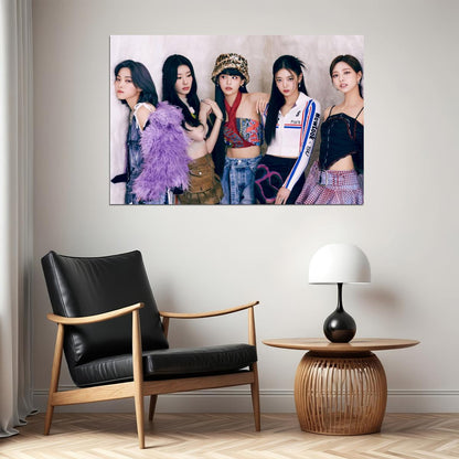 ITZY Group Photo Yeji Lia Ryujin Chaeryeong Yuna K-pop Music Poster Y2k Aesthetic  Female Korean Idol Fashion Print Trendy Girl Group Wall Art