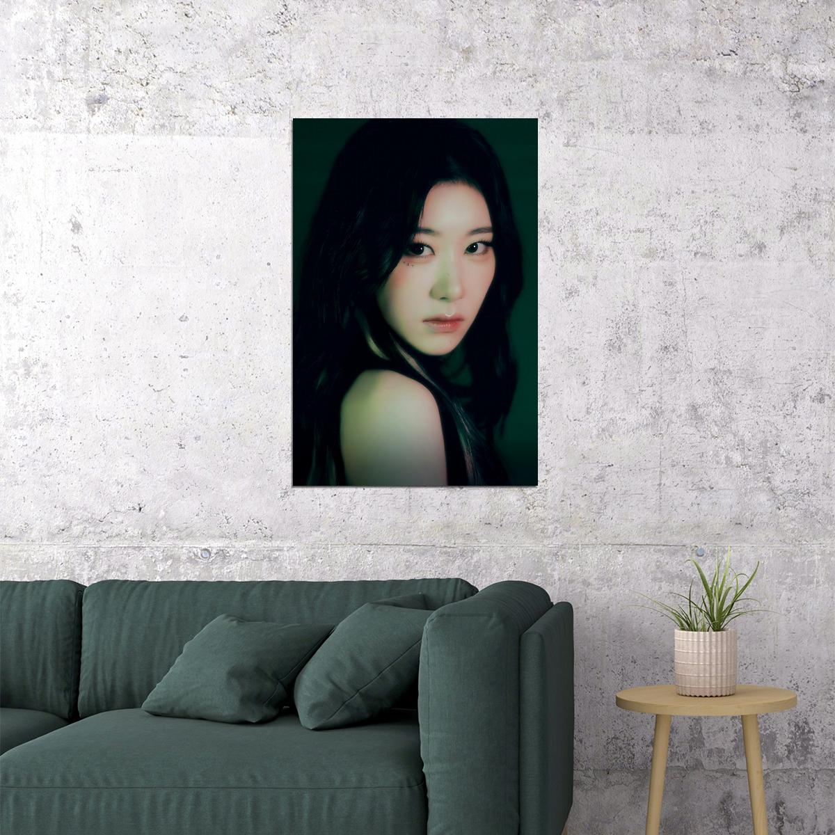 ITZY Chaeryeong Mr. Vampire Concept Photo K-pop Music Poster Dark Glamour Aesthetic  Mysterious Female Korean Idol Fashion Print Trendy Girl Group Wall Art