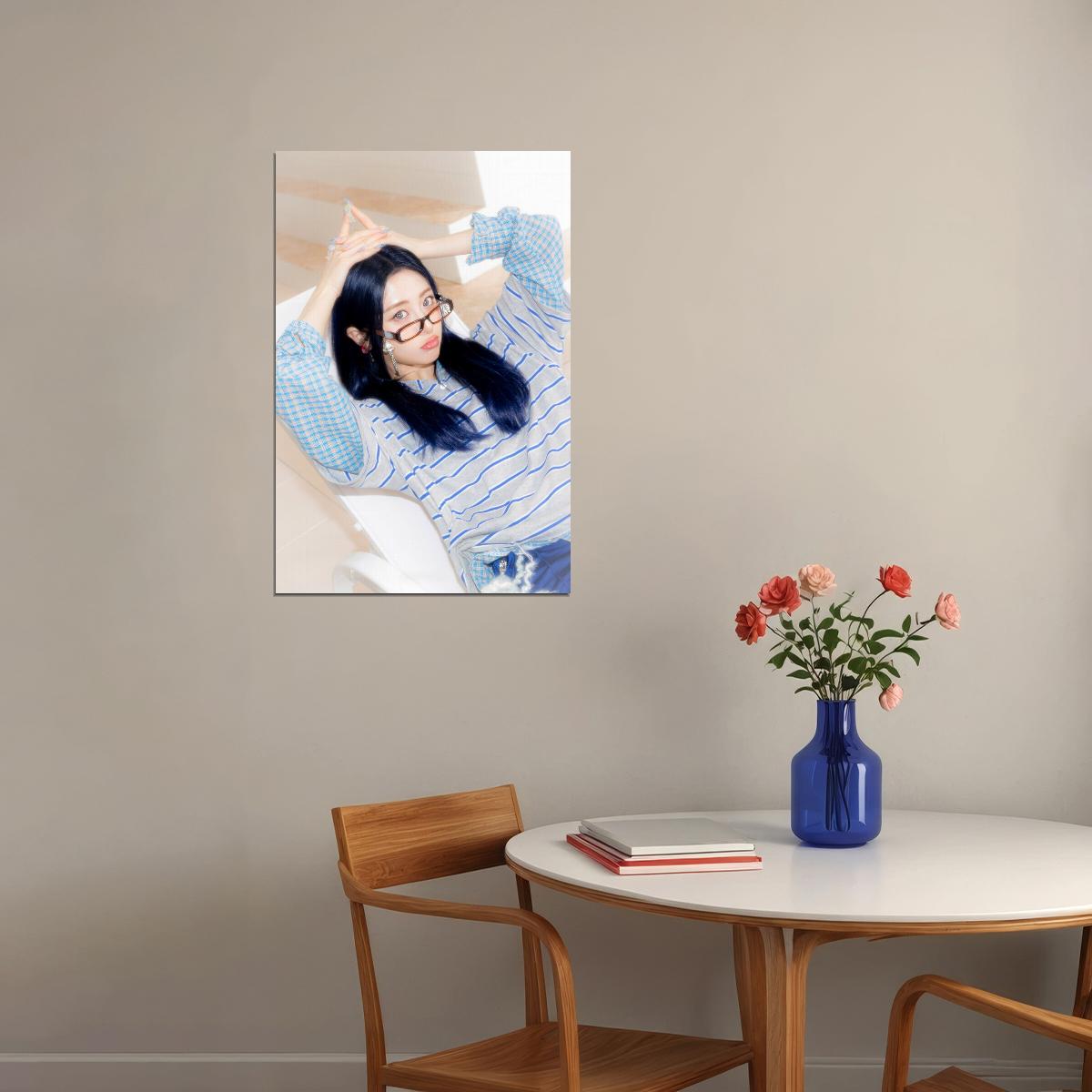 Poster - LE SSERAFIM Huh Yunjin CRAZY Album Concept Photo Music