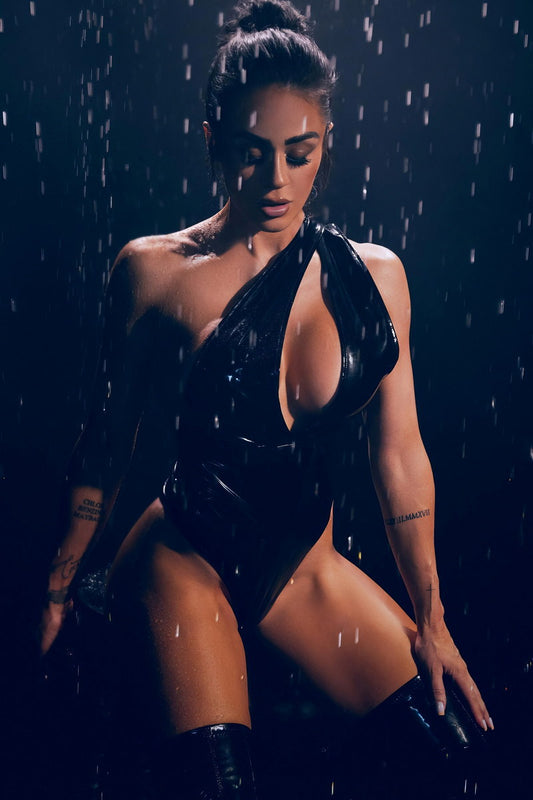 Brittany Coutu Hot Fitness Model Poster Sexy Female Wall Art Inspirational Workout Room Decor Aesthetic Sports Print Gym Motivational Wall Decor Athletic Icon HD Photo Print - xonomax