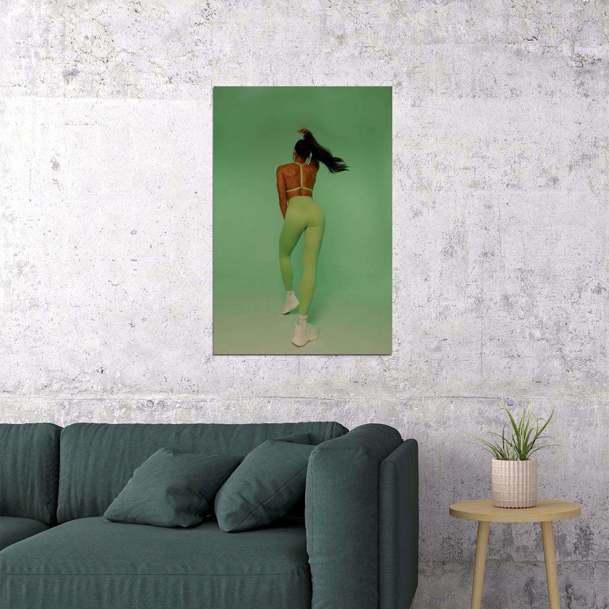 Kelsey Wells Hot Fitness Model Poster Gym Icon Motivational Wall Art Sexy Inspirational Workout Room Decor Aesthetic Sports Print Exercise Wall Decor Athletic Icon HD Photo Print - xonomax