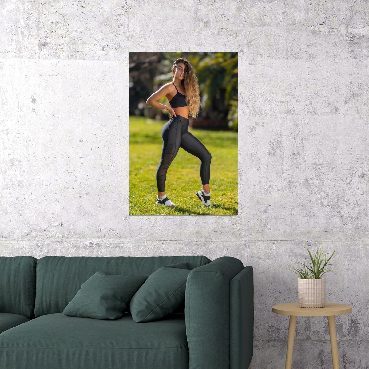 Sommer Ray Hot Fitness Model Poster Body Goals Motivational Wall Art Sexy Inspirational Workout Room Decor Aesthetic Sports Print Gym Wall Decor Athletic Icon HD Photo Print