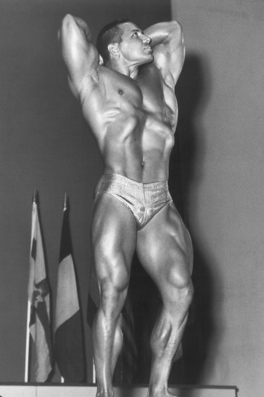 Bill Pearl Abdominals and Thighs Pose Black And White Famous Oldschool Bodybuilder Poster Bodybuilding Workout HD Photo Print Inspirational Gym Decor Athletes Icon Wall Art - xonomax