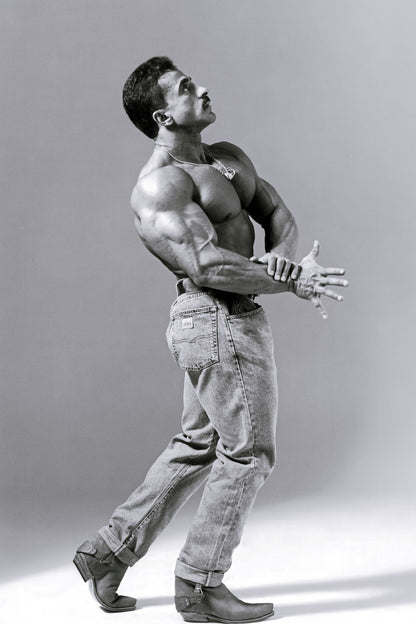 Samir Bannout Black And White Famous Oldschool Bodybuilder Poster Bodybuilding Workout HD Photo Print Inspirational Gym Decor Athletes Icon Wall Art Weightlifting Artwork