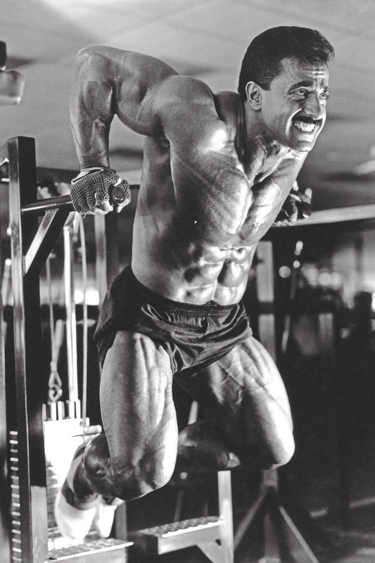 Samir Bannout Gym Shot Black And White Famous Oldschool Bodybuilder Poster Bodybuilding Workout HD Photo Print Motivational Gym Decor Athletes Icon Wall Art Weightlifting Artwork