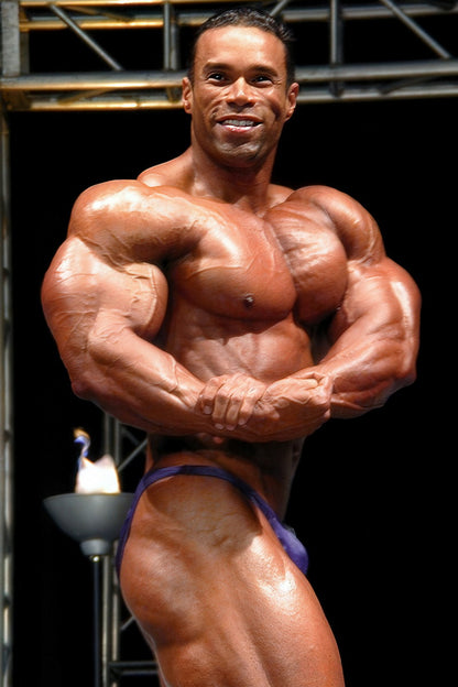 Kevin Levrone Side Chest Pose Bodybuilder Poster Bodybuilding Workout HD Photo Print Motivational Gym Decor Athletes Icon Wall Art Weightlifting Artwork Gifts for Fitness Lovers - xonomax