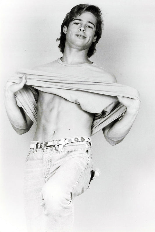 Brad Pitt Black and White Photo Print Hollywood Celebrity Poster Shirtless Handsome Man Wall Art Hot Male Model Aesthetic Decor for Bedroom Living Room - xonomax