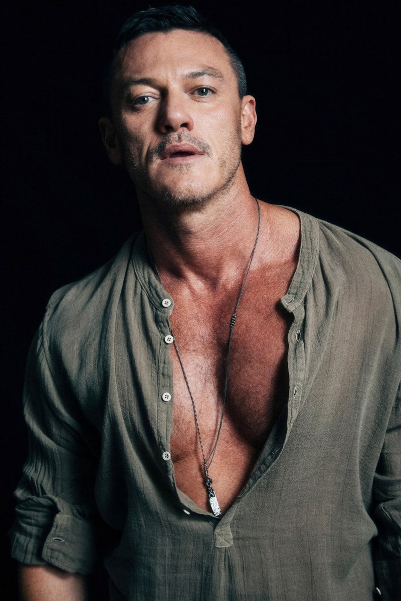 Luke Evans Fashion Portrait Photo Print Gay Icon Hollywood Celebrity Poster Handsome Man Wall Art Hot Male Model Aesthetic Decor for Bedroom Living Space - xonomax