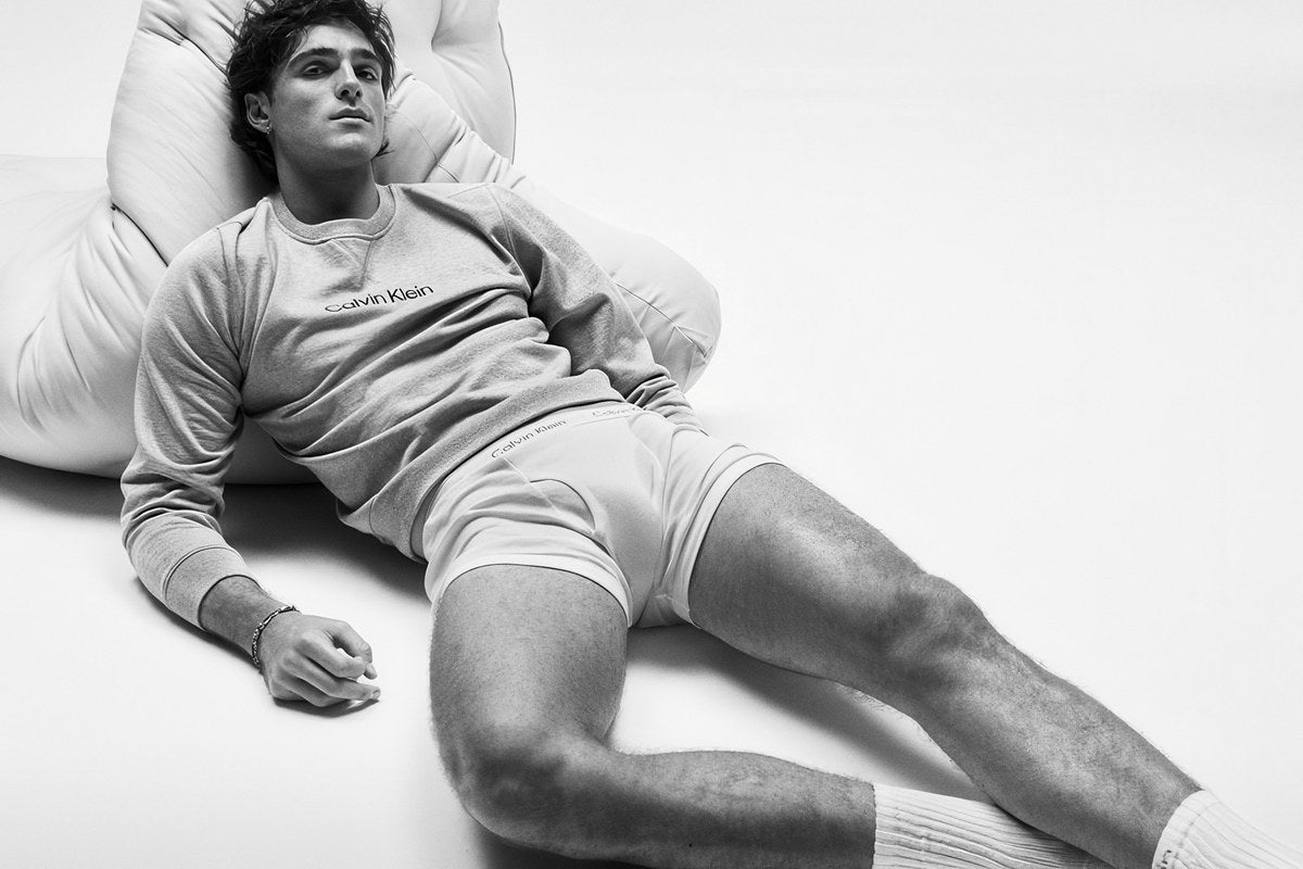 Jacob Elordi Black and White Lounge Photo Print Hollywood Celebrity Poster Handsome Man Wall Art Hot Male Aesthetic Decor for Bedroom Living Space - xonomax