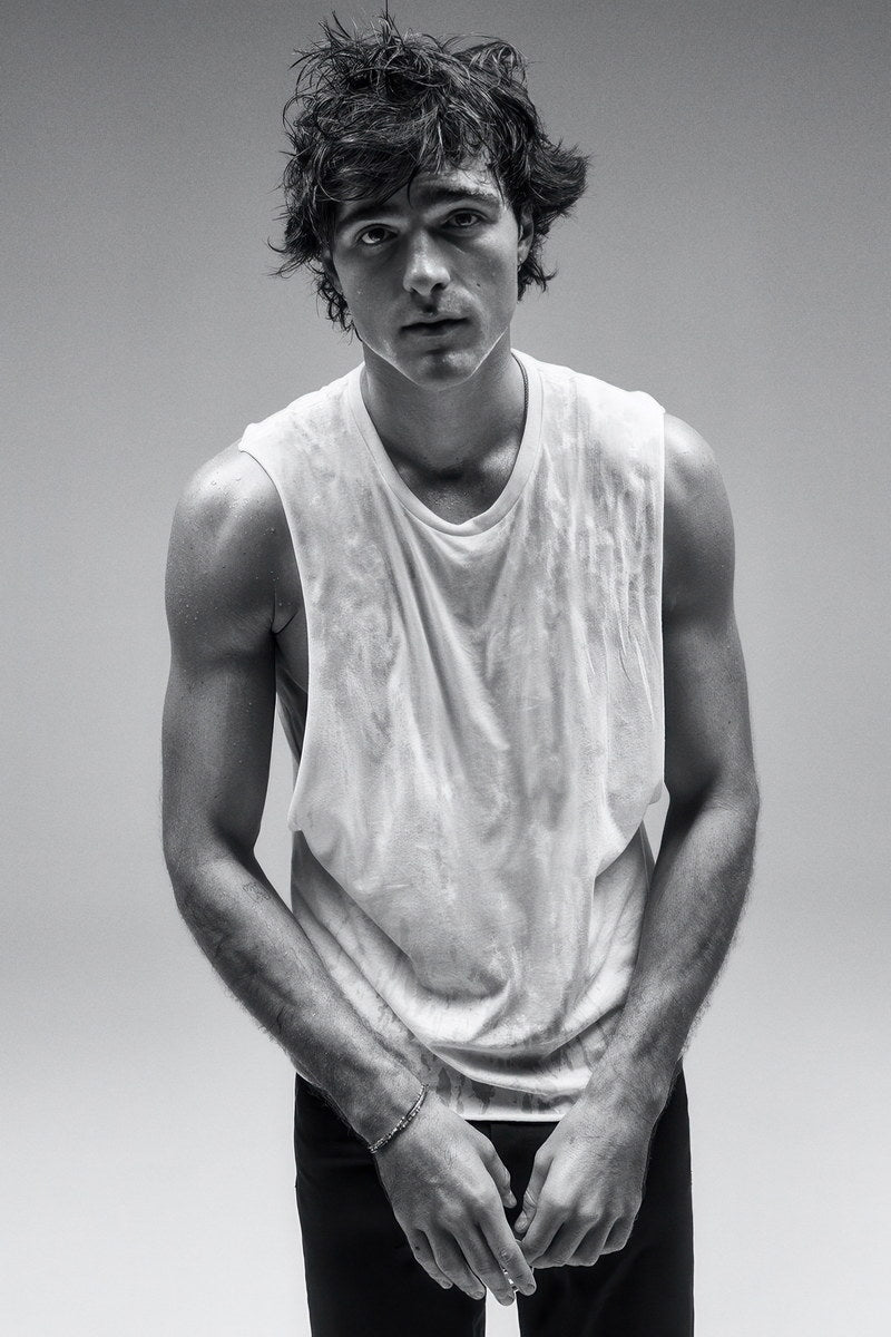 Jacob Elordi Muscular Arms Tank Top Photo Print Hollywood Celebrity Poster Handsome Man Wall Art Hot Male Aesthetic Decor for Bedroom Living Room - xonomax