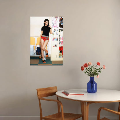 (G)I-Dle Minnie Fashion Photo Print K-Pop Home Decor For Living Room Aesthetic Kpop Female Girl Group