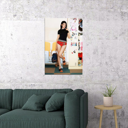 (G)I-Dle Minnie Fashion Photo Print K-Pop Home Decor For Living Room Aesthetic Kpop Female Girl Group