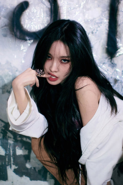 Chungha Alivio Poster Album Concept Photo Print K-Pop Home Decor For Living Room Aesthetic Kpop Female Girl Group - xonomax