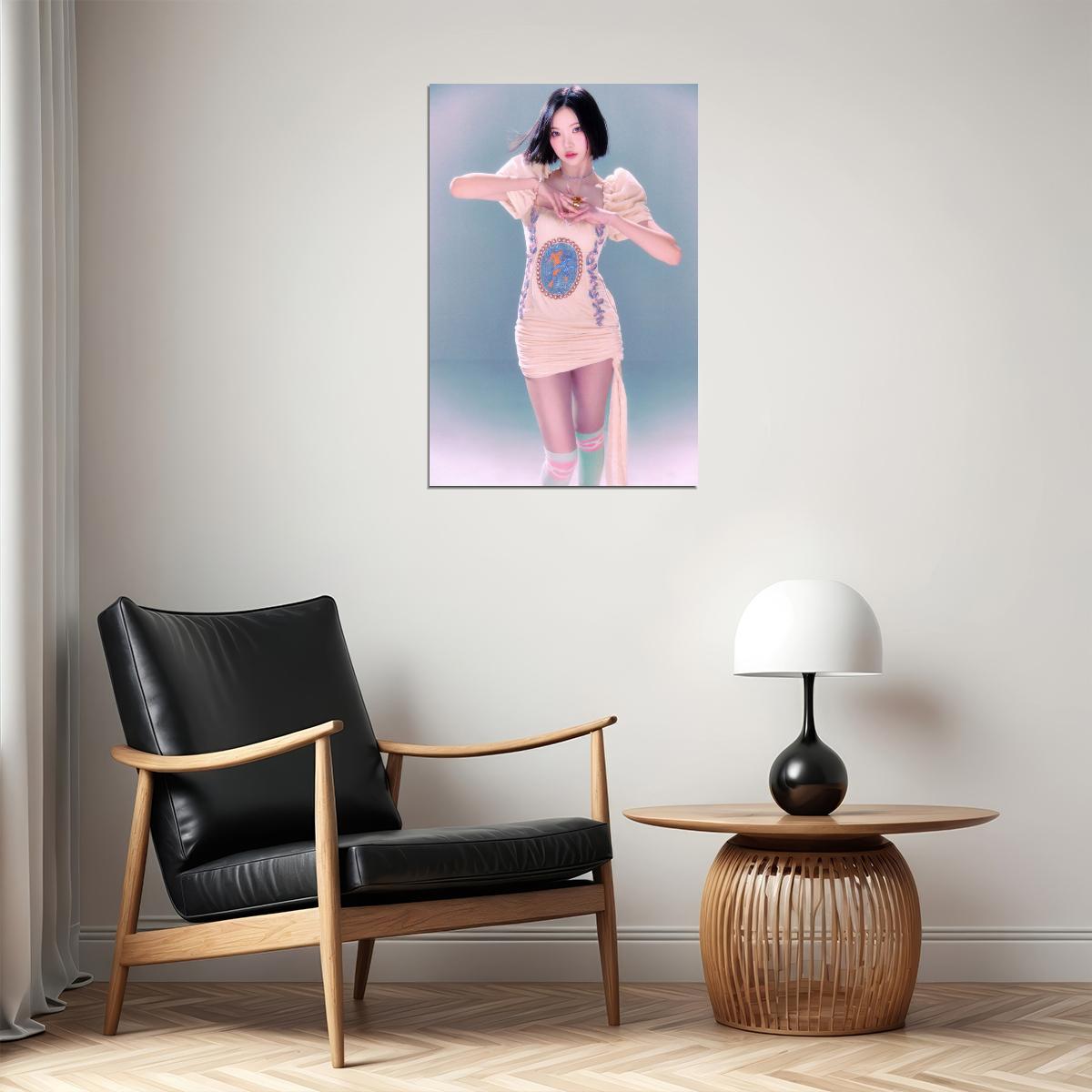 Hearts2hearts Poster The Chase Album Concept Photo Print K-Pop Home Decor For Living Room Aesthetic Kpop Female Girl Group - xonomax