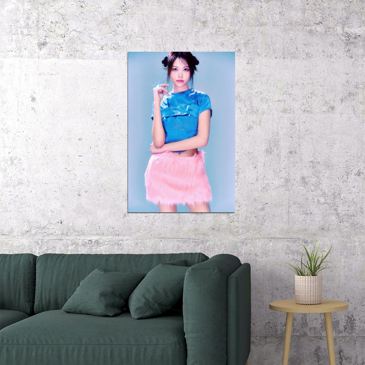 Hearts2hearts Poster The Chase Album Concept Photo Print K-Pop Home Decor For Living Room Aesthetic Kpop Female Girl Group - xonomax