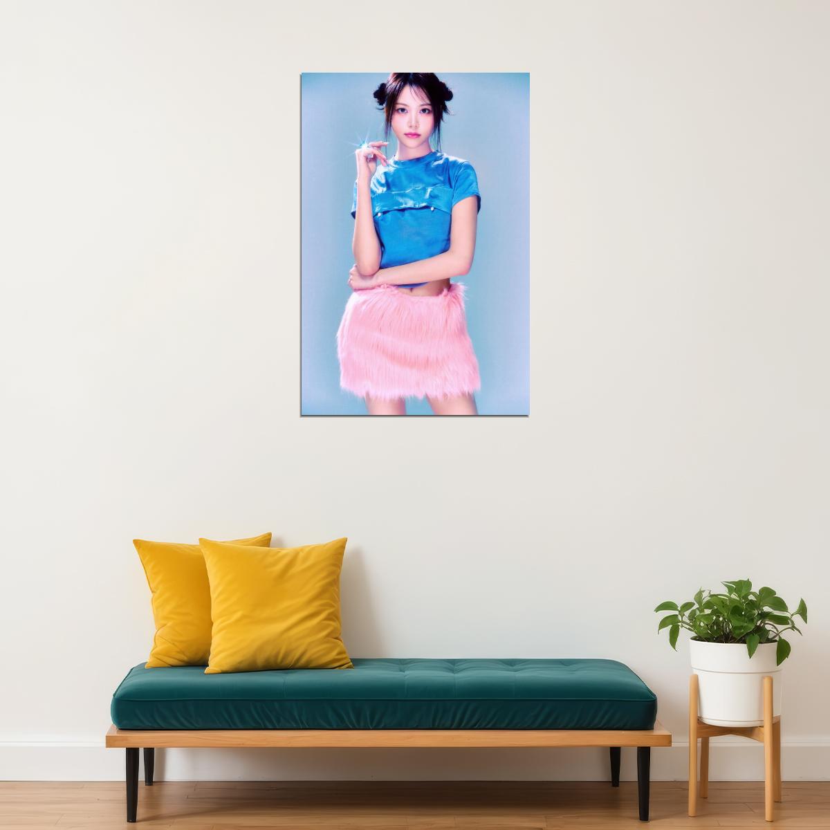 Hearts2hearts Poster The Chase Album Concept Photo Print K-Pop Home Decor For Living Room Aesthetic Kpop Female Girl Group - xonomax