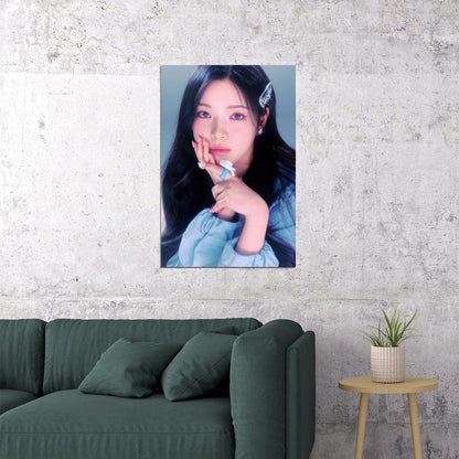 Hearts2hearts Poster The Chase Album Concept Photo Print K-Pop Home Decor For Living Room Aesthetic Kpop Female Girl Group - xonomax