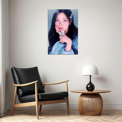 Hearts2hearts Poster The Chase Album Concept Photo Print K-Pop Home Decor For Living Room Aesthetic Kpop Female Girl Group - xonomax