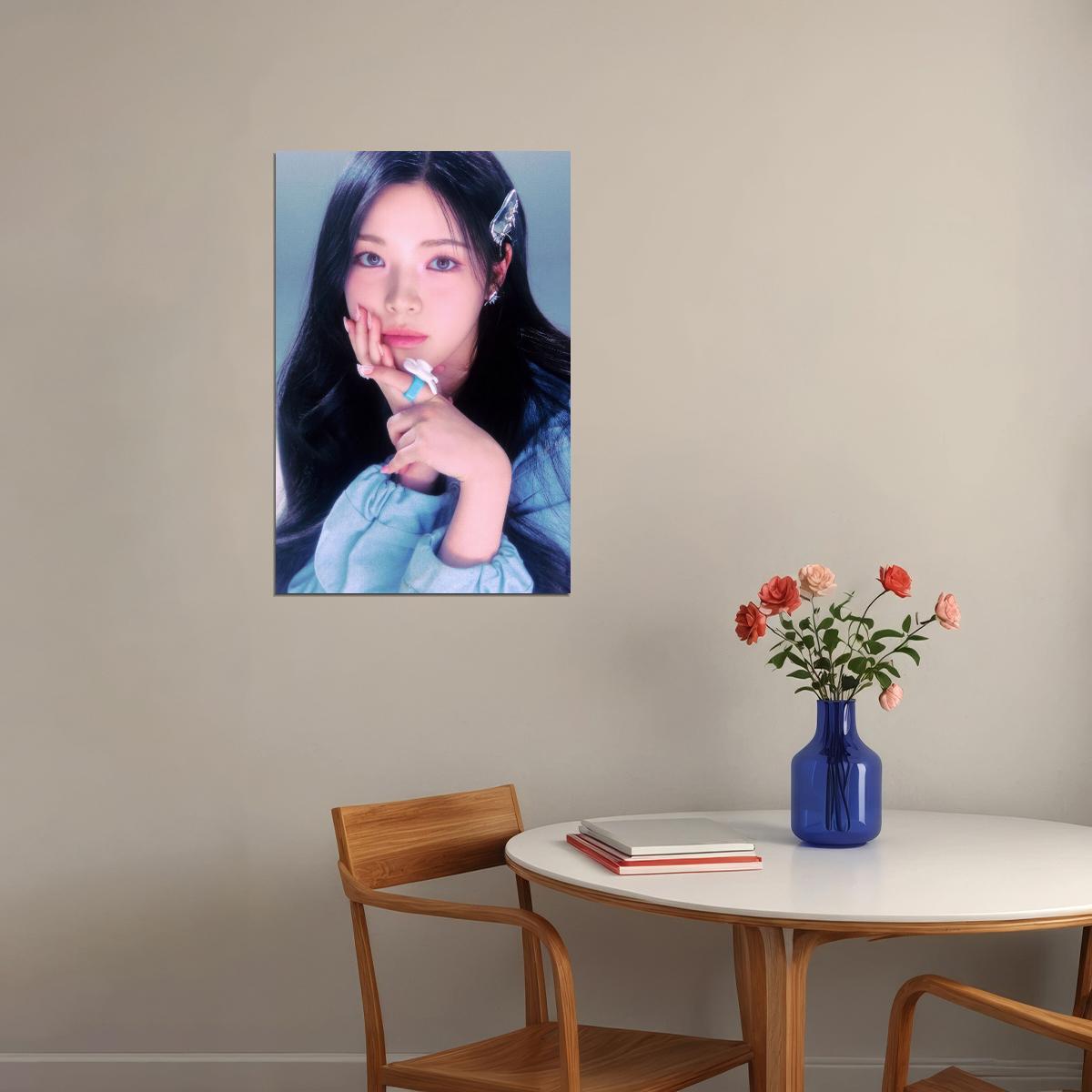 Hearts2hearts Poster The Chase Album Concept Photo Print K-Pop Home Decor For Living Room Aesthetic Kpop Female Girl Group - xonomax