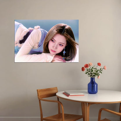 Hearts2hearts Poster The Chase Album Concept Photo Print K-Pop Home Decor For Living Room Aesthetic Kpop Female Girl Group - xonomax