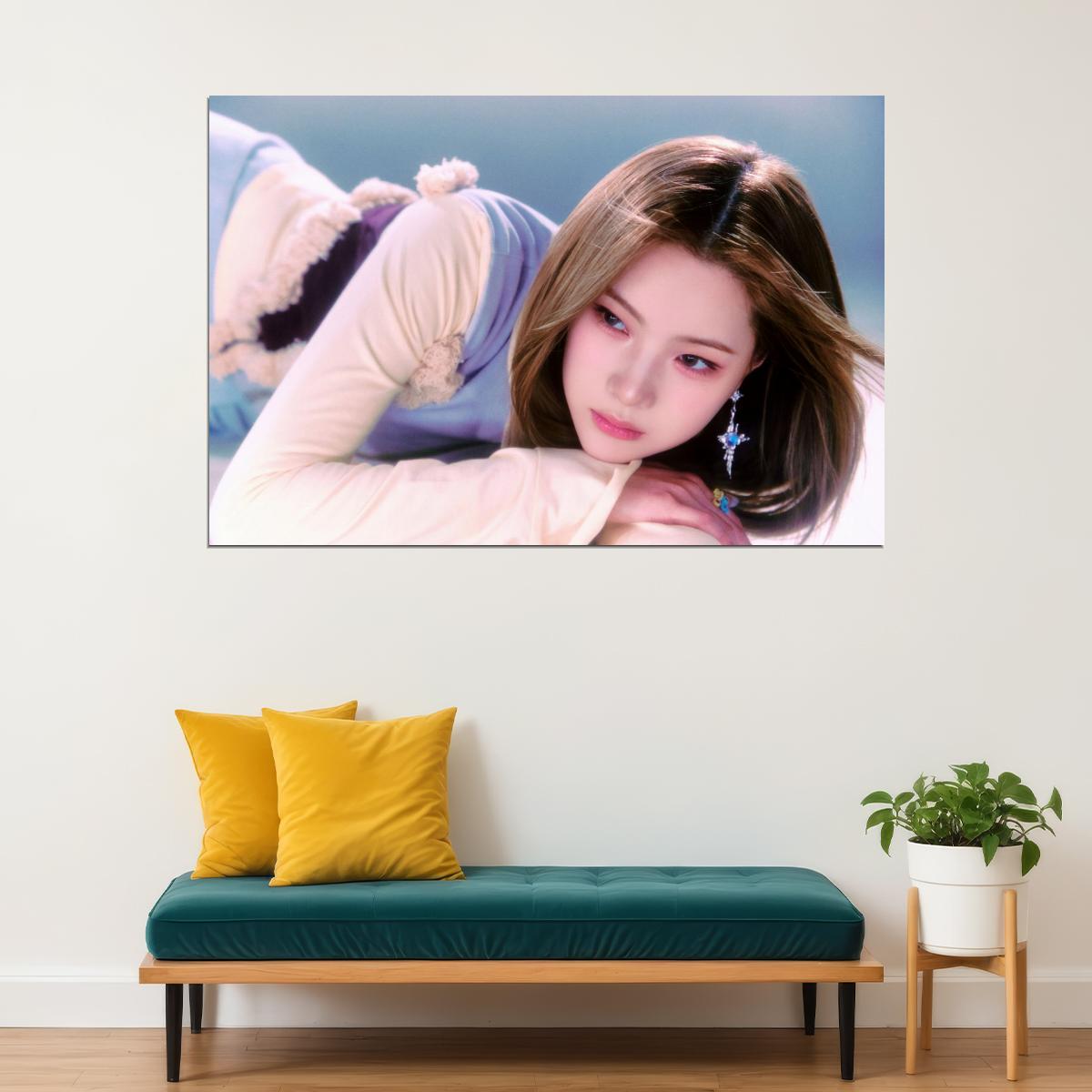 Hearts2hearts Poster The Chase Album Concept Photo Print K-Pop Home Decor For Living Room Aesthetic Kpop Female Girl Group - xonomax
